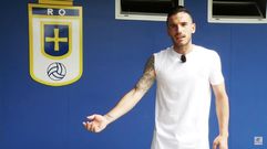 Jos� Fern�ndez muestra sus tatuajes