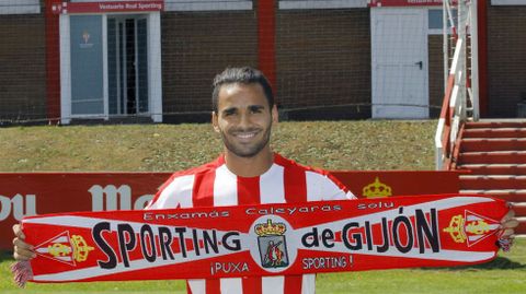 Douglas puede debutar.Douglas convocado primer partido de Liga