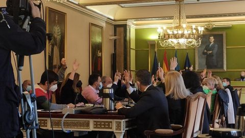 Unanimidad en el Pleno de Oviedo al defender la continuidad de la Escuela de Minas en la ciudad