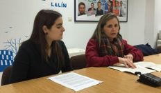 Raquel Lorenzo y Paz P�rez presentaron ayer la moci�n.