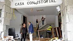 Destrozos en Beade