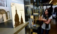 La oficina de turismo del Concello abri� sus puertas esta semana tras una reforma.