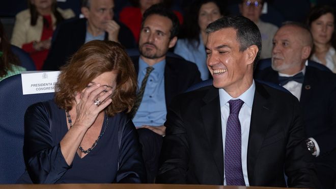 La presidenta del Congreso de los Diputados, Francina Armengol, y el presidente del Gobierno, Pedro S�nchez.