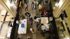 Las votaciones se desarrollaron en la planta baja del Concello.