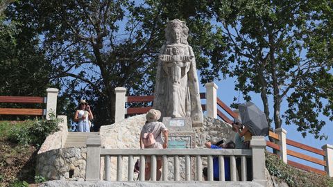 Acto de reposici�n de la escultura de Francisco Asorey de la Virxe da Guadalupe
