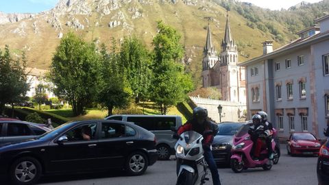 Covadonga se colpas� por la asistencia debido al buen tiempo