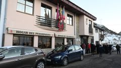 Imagen del ayuntamiento el pasado viernes, durante la reuni�n de los afectados