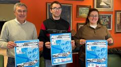 El alcalde, Aurentino Alonso; el presidente de Arco Barco, Rubn Ramos; y la secretaria, Lourdes Cuenca, presentaron el trofeo.