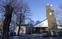 La iglesia fue construida entre 1961 y 1963 por el arquitecto Jos� Luis Fern�ndez del Amo. 