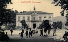 Imagen de la plaza de Ravella tomada en 1910. All� fue donde ese mismo a�o abri� el m�dico un consultorio que alcanz� gran fama.