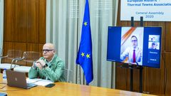 Videoconferencia de Jos� Manuel Baltar con miembros de la EHTTA