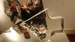 Las exposiciones de los alumnos de Artes son una constante en el instituto de Carril, a quienes el Concello concede prioridad en el auditorio
