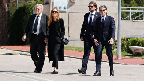 Francisco de Paula de Borbón y Escasany, Olivia de Borbón, Francisco de Borbón von Hardenberg y Julián Porras en el Tanatorio Parcesa La Paz de Tres Cantos, hace diez días