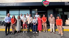 En la fotograf�a, el equipo humano del nuevo Claudio Express de Gadisa en Ortigueira. 