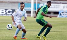 Fondevila y Thaylor, que cuenta menos para Javi L�pez, en el partido de San L�zaro. 
