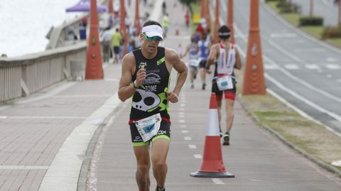 Prueba de H�rcules XTRM en la playa de San Amaro y Adormideras