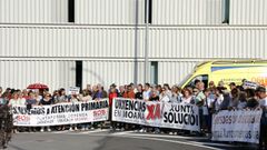 Participantes en la concentraci�n silenciosa convocada� para reclamar la restituci�n del PAC en el municipio.