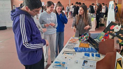 Imagen de archivo de la�feria de orientaci�n acad�mica y profesional del IES As Insuas