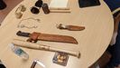 Armas que los agentes intervinieron a los dos adolescentes.