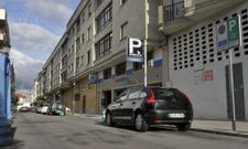 La calle San Ant�n tendr� �reas de zona azul, pero a�n est�n pendientes de se�alizar. 