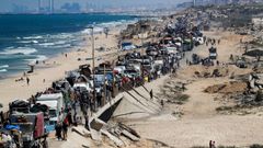 Colas de palestinos tratan de huir de la ciudad de Gaza ante el inicio de la operación Carros de Gedeón II, con la que Israel busca derrotar a Hamás y tomar el control del enclave.