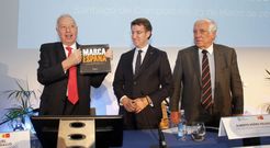 Margallo, Feijoo y Espinosa de los Monteros, ayer en Santiago en el foro Marca Espa�a.
