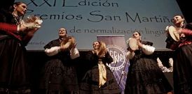 La delegaci�n incluir� las pandereteiras y los m�sicos, adem�s de los miembros del grupo que bailan.