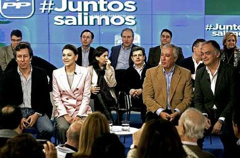 De Cospedal prometi en un acto del PP luchar contra comportamientos que nos repugnan.