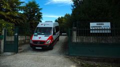 Cruz Roja coordin el traslado de los seis usuarios de la vivienda de Amoeiro