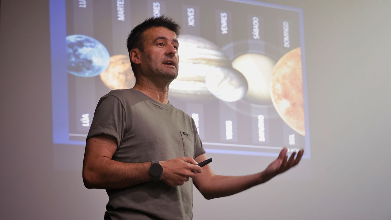 Xavier Fonseca, divulgador: «Ver un eclipse como el del 12 de agosto es ocho veces más difícil que ver a España ganar un mundial»