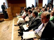 Los pol�ticos asistentes cumplieron un tr�mite obligado tras no lograrse un pacto previo.