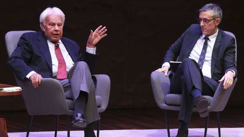 Felipe Gonz�lez asegura que la Constituci�n est� siendo atacada de forma �despiadada�
