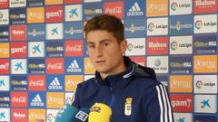 Javi Cueto en la sala de prensa de El Requex�n