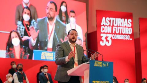 Barbn, en el congreso de los socialistas asturianos