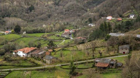 Vistas de la parroquia de Lumeares desde el mirador de Vidueira