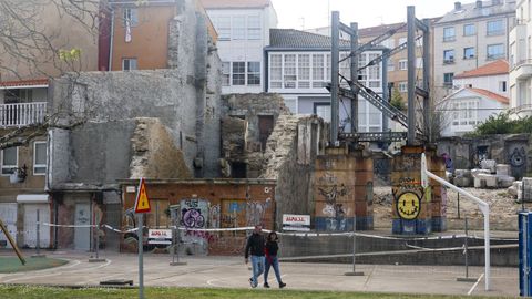 Ruinas de la casa de Carvalho Calero en Ferrol.