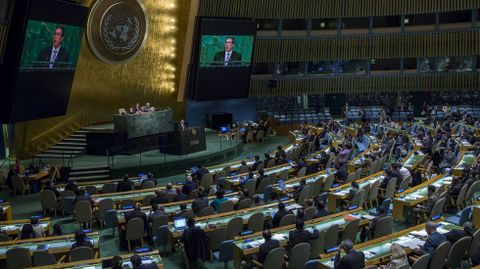 El ministro de Asuntos Exteriores de Cuba, Bruno Rodr�guez, interviene ante la Asamblea de la ONU antes de la votaci�n