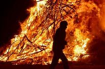 El encendido de la hoguera en A Seca ser� uno de los grandes momentos de las fiestas. 