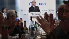 Rueda les record� a los gallegos que <span lang= gl >�o pacto de S�nchez cos catal�ns sairalles a 400 euros�</span> por cabeza
