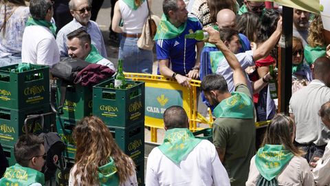 Miles de personas se han dado cita este domingo en el Bulevar de la Sidra de Oviedo con motivo de la 25 edici�n de la �Preba de la Sidra�
