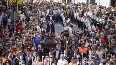 La procesi�n del Nazareno volvi� a abarrotar A Pobra