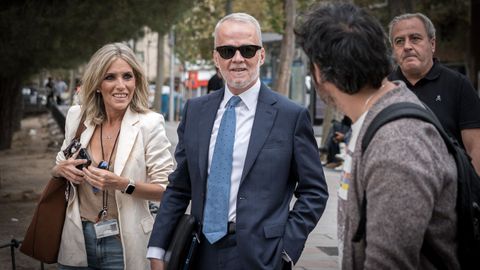 El abogado de Begoa Gmez, Antonio Camacho, a su llegada a la citacin del juez Peinado