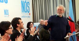 Quico Cadaval arroupou a Call�n no mitin no conservatorio de Ribeira, que rexistrou un cheo. 