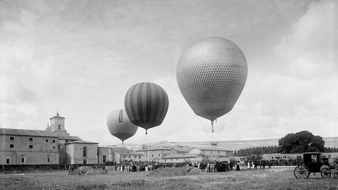 Observaci�n del eclipse de 1905 en globo