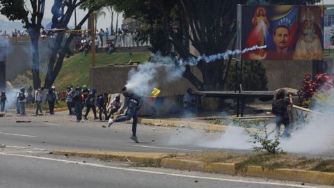 Opositores se manifiestan en las calles para expresar su rechazo al r�gimen de Maduro
