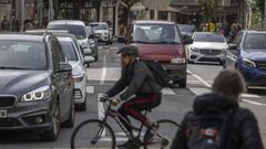 Santiago tiene los turismos de menor edad entre las ciudades de A Coru�a, con 12,6 a�os