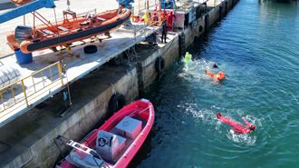 Los cursos de rescate y salvamento se hacen en aguas del muelle sonense