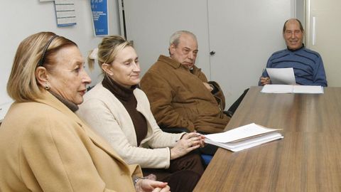 Rosa Pilar Rodr�guez, a la izquierda de la imagen. A la derecha, el que fue su esposo y presidente de la entidad, Jos� Manuel V�zquez G�mez