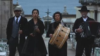 Imagen de uno de los clips del v�deo de la �<span lang= gl >Mui�eira da morte</span>�