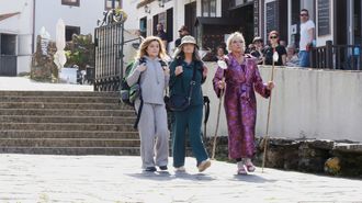 Mara Costas, Ane Gabarain y Anna Azcona, rodando una secuencia de Pensin incompleta